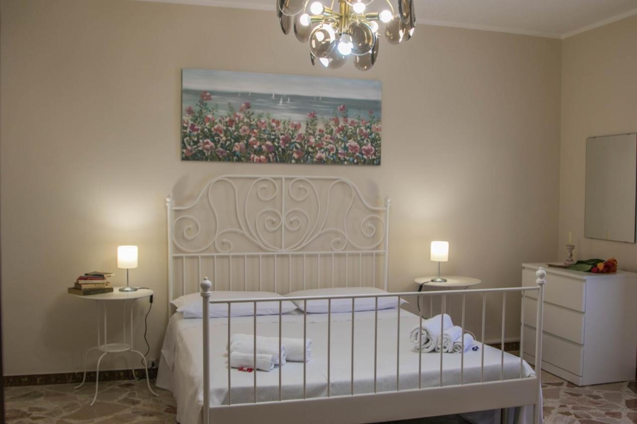 La Casa Della Nonna Villa San Mauro Castelverde Ngoại thất bức ảnh
